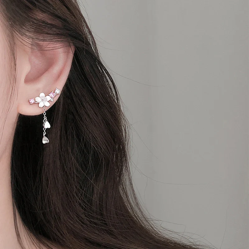 Boucle d'oreille japonaise Fleur de cerisier - Image 2