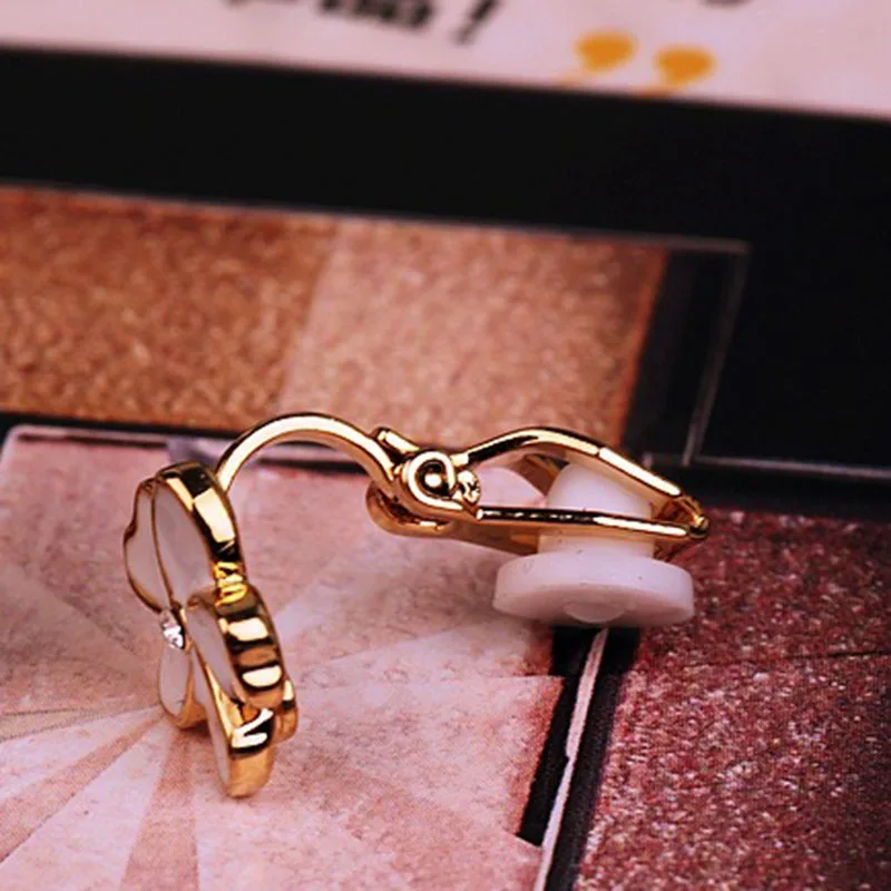 Boucle d'Oreille Japonaise fleur sans piercing - Image 5