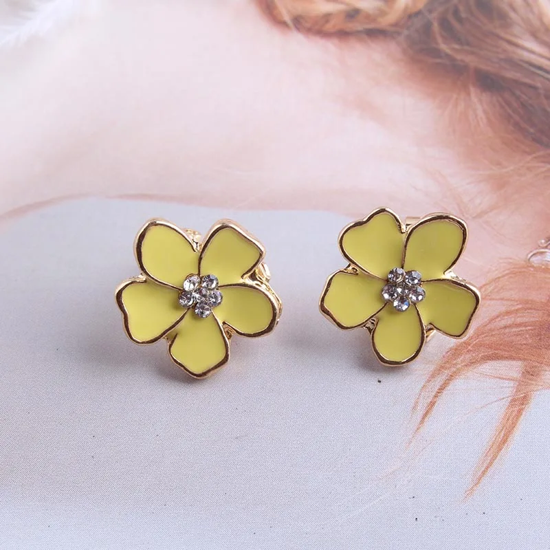 Boucle d'Oreille Japonaise fleur sans piercing - Image 7