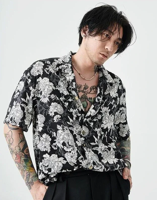 Chemise Japonaise Noire Fleurie - Image 3