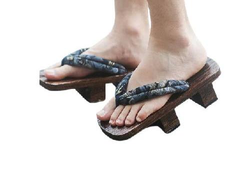 Geta en bois homme traditionnel - Image 2