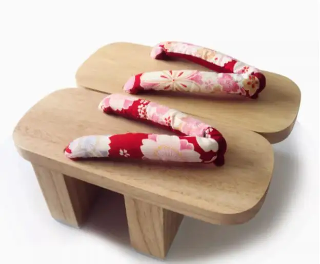 Geta Japonais Fleuri  à Talon Haut - Image 3