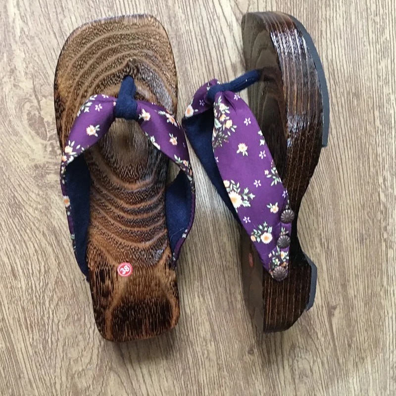 Geta Japonaise à Motif Floral - Image 3