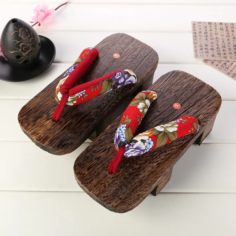 Geta Japonaise à Motifs Fleurs - Image 2