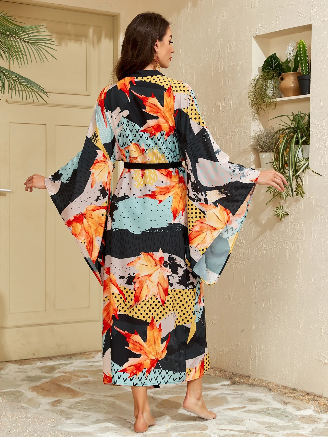 Kimono de Plage d’Eté Noir Chic - Image 2