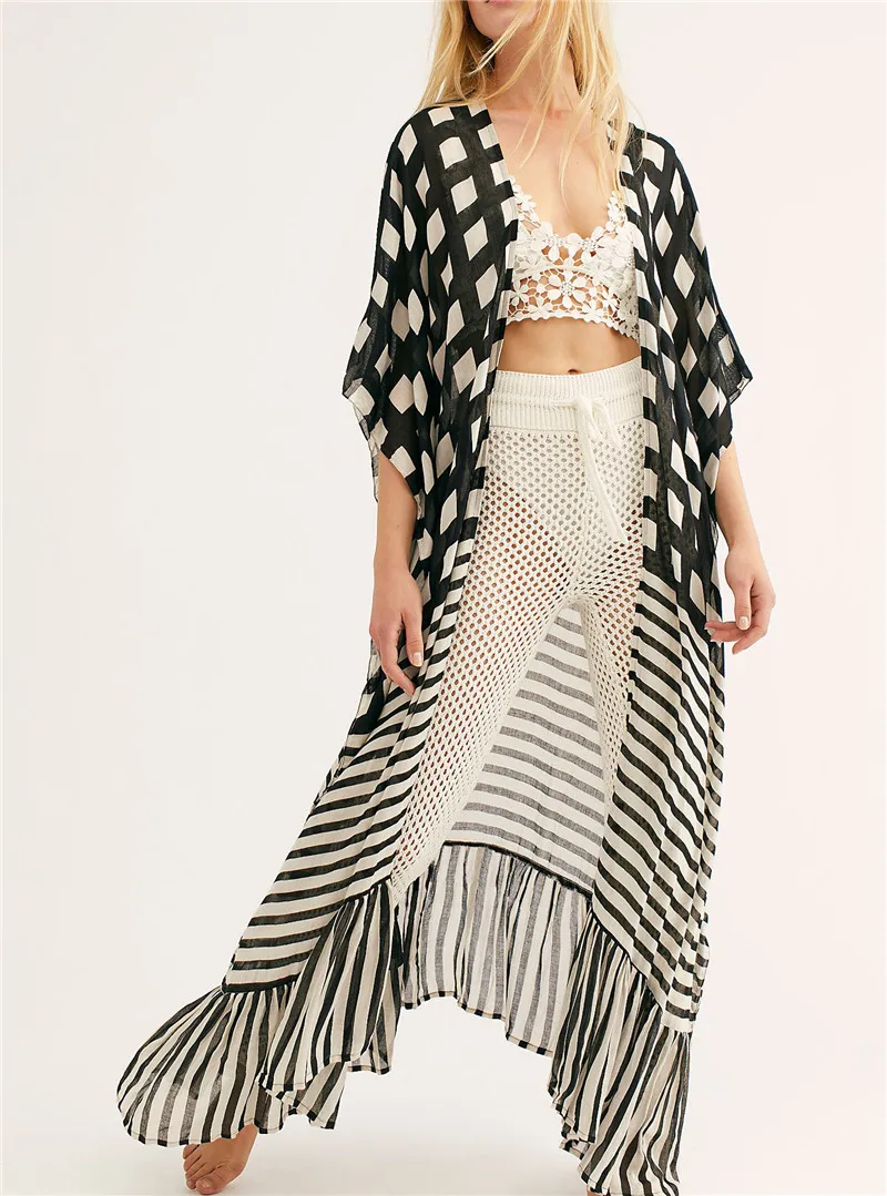 Kimono de Plage Noir et Blanc Géométriques
