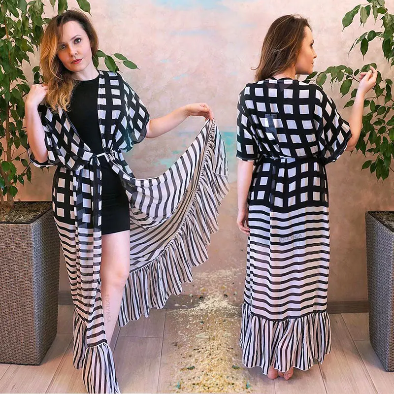 Kimono de Plage Noir et Blanc Géométriques - Image 4