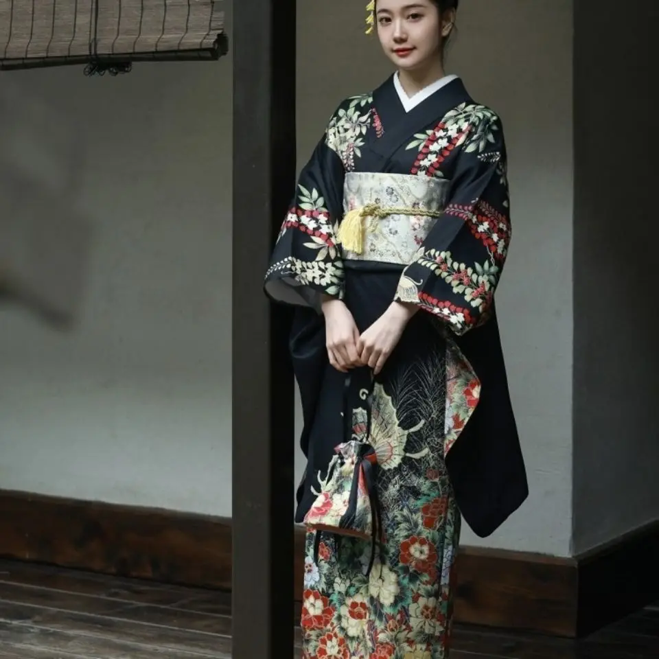 Kimono Geisha - Image 3