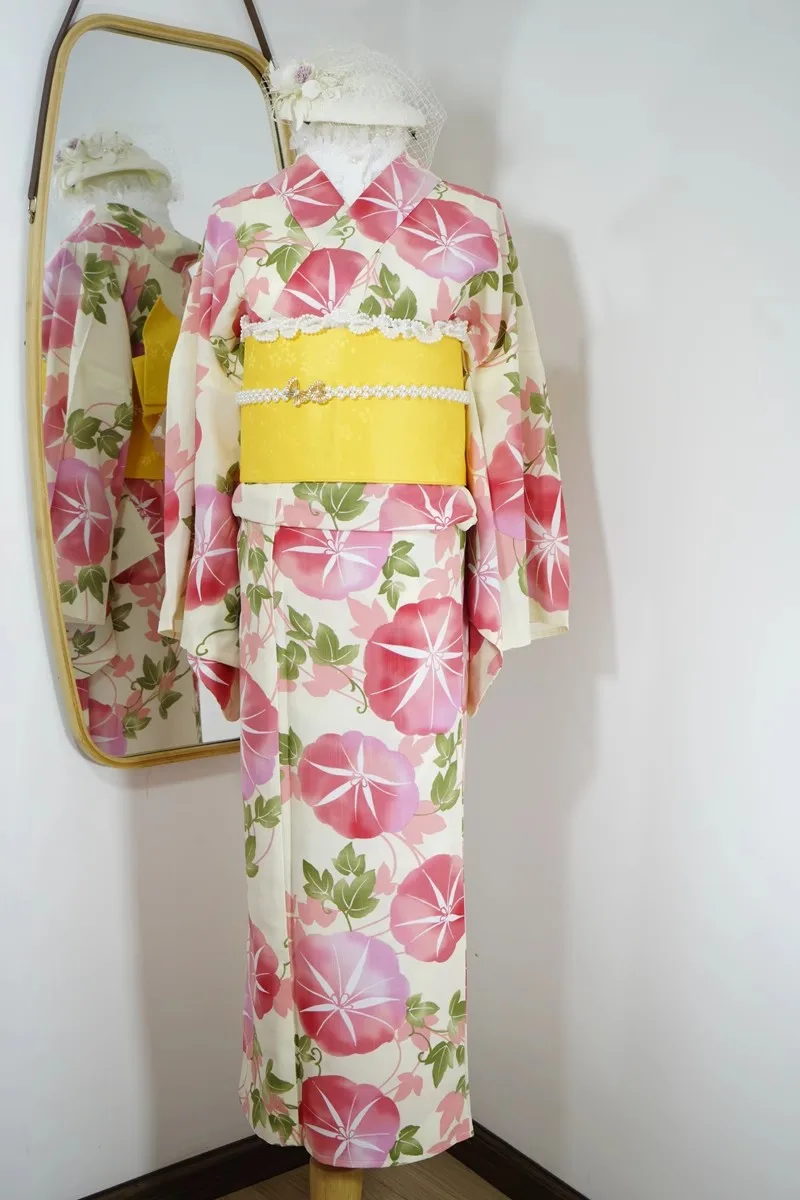 Kimono Japonais Femme Blanc et Rose - Image 2