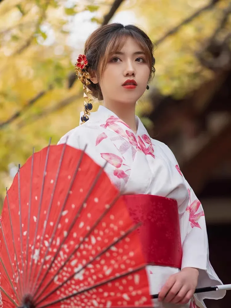 Kimono Japonais Femme Imprimé Fleurs Rouges - Image 2