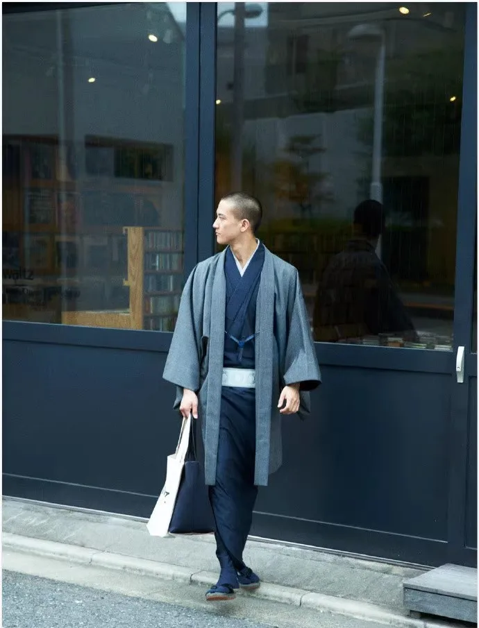 Kimono traditionnel homme uni chic - Image 2