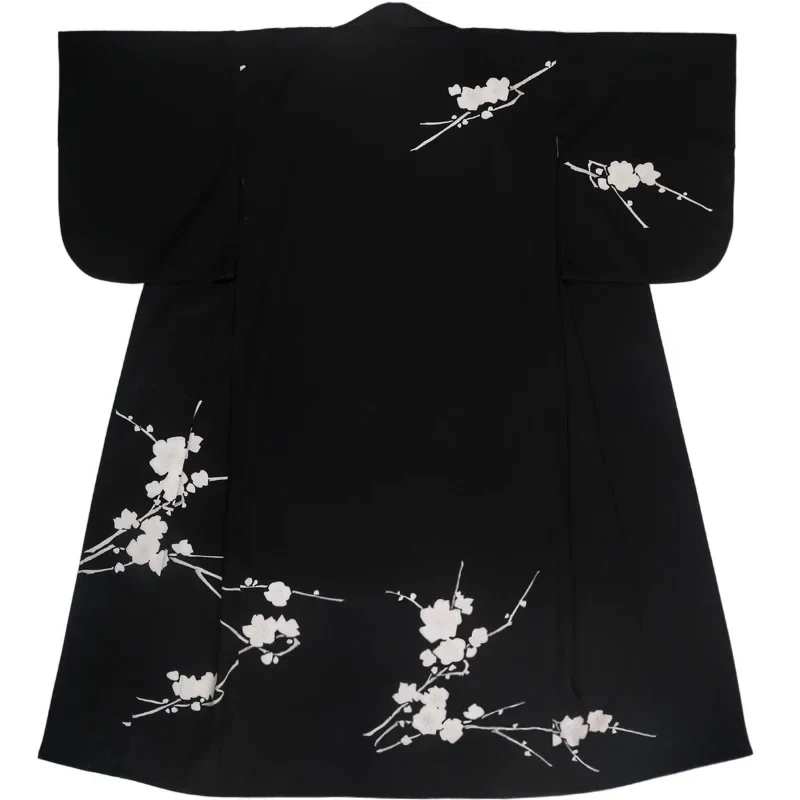 Kimono Traditionnel Japonais Noir à Fleurs - Image 5
