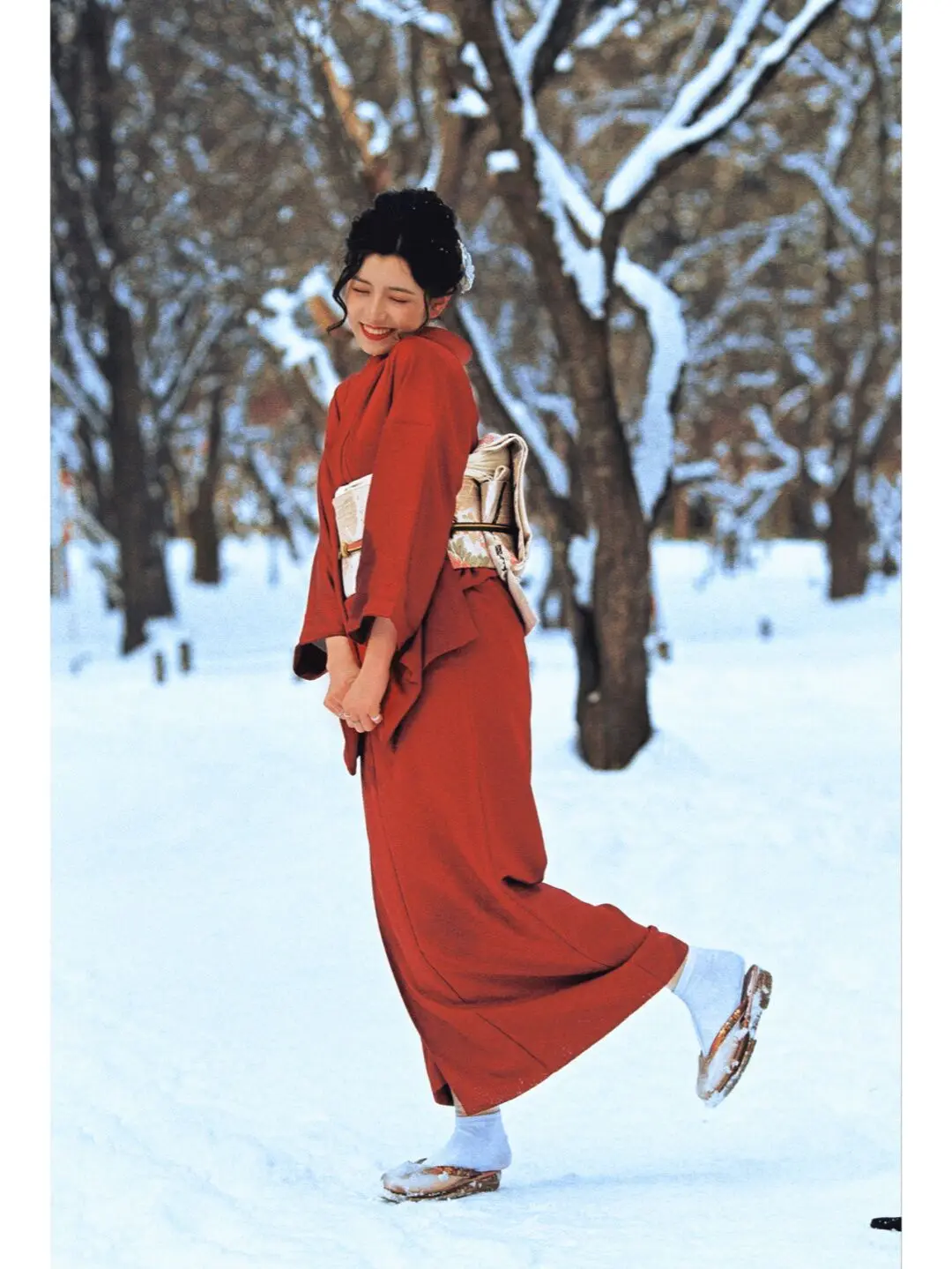 Kimono Traditionnel Rouge Uni - Image 2