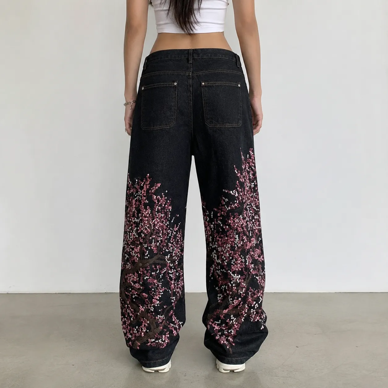 Pantalon Japonais Brodé Fleurs de Cerisier - Image 2