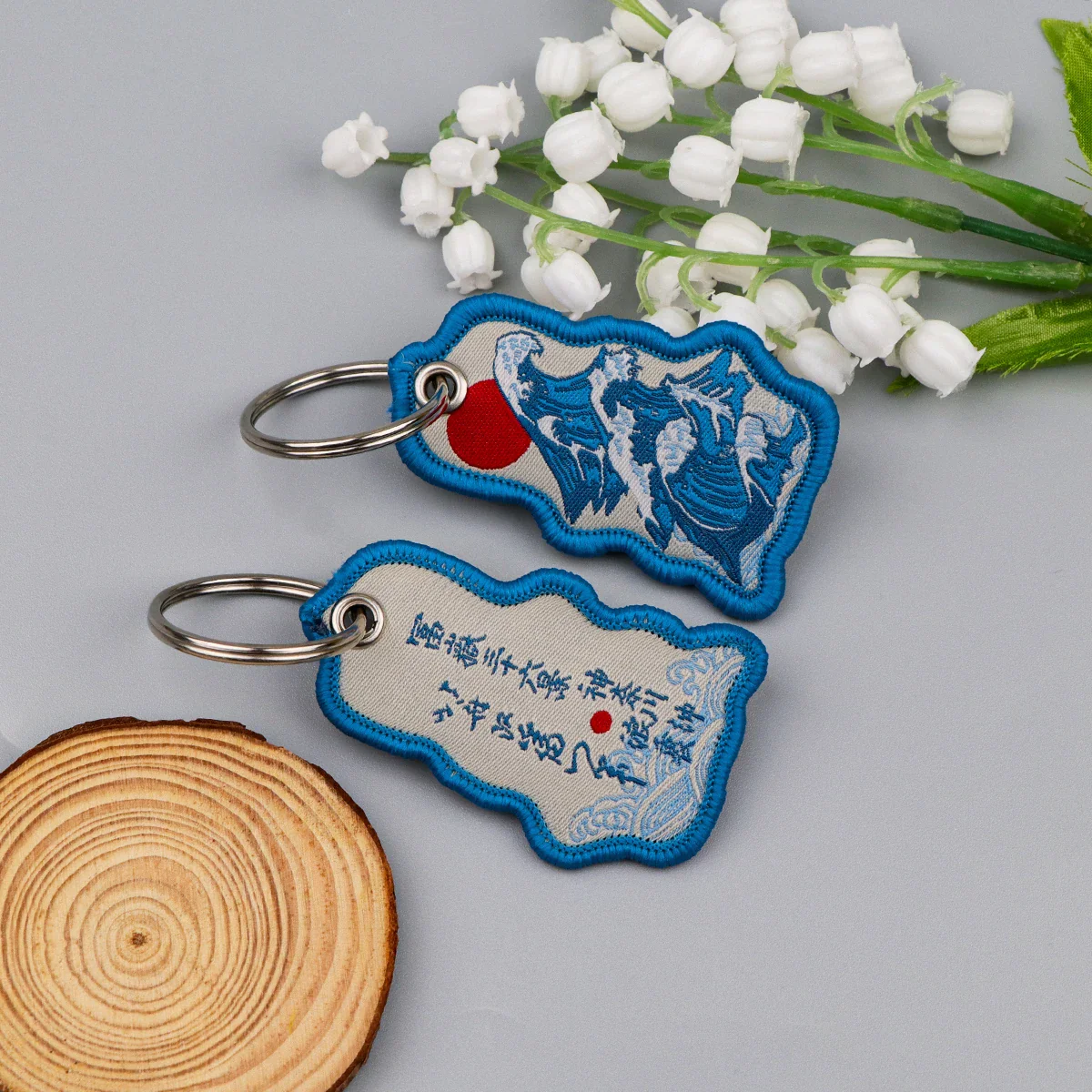 Porte-Clés Vagues Japon Brodé - Image 2