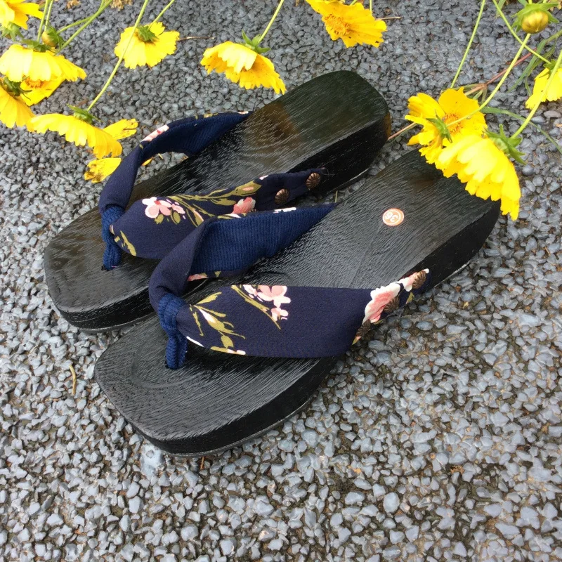 Sandales Geta Japonaise Plates Fleuries - Image 3