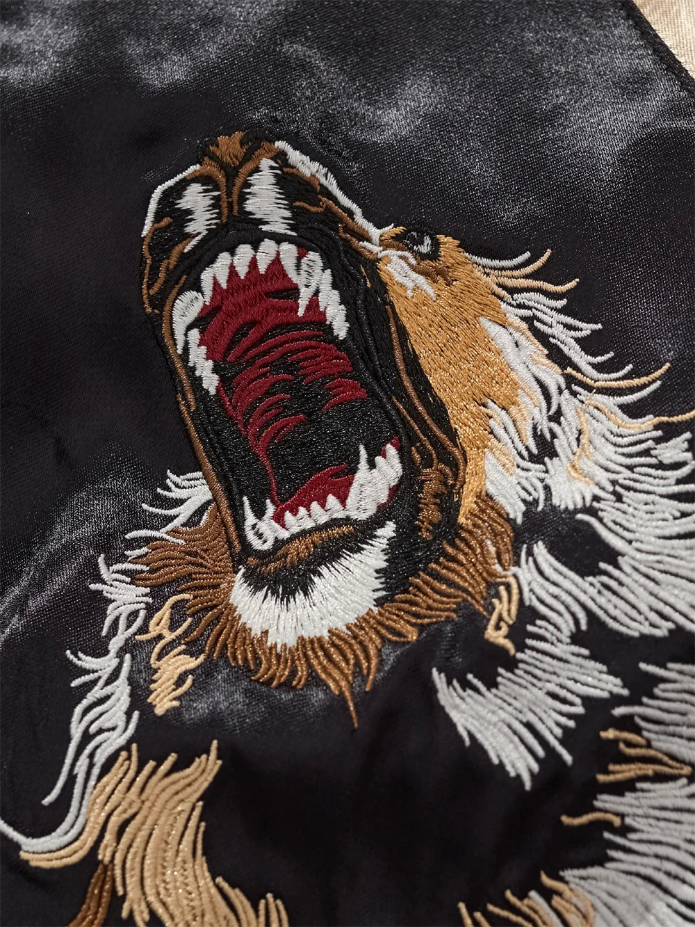 Sukajan Brodé Lion - Image 5