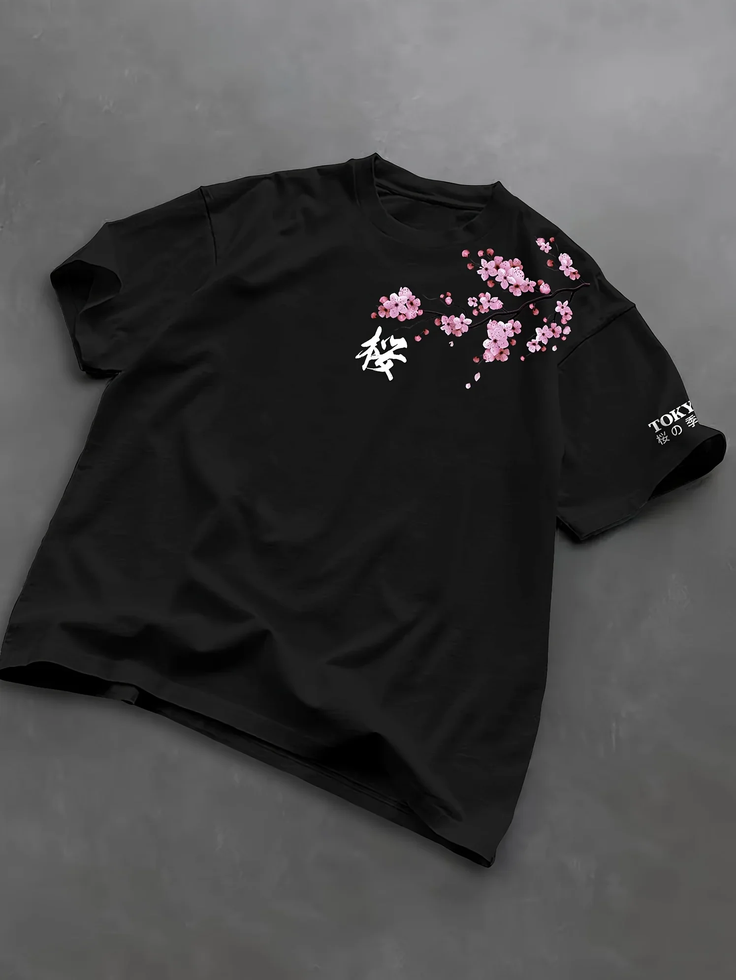 T-shirt Japonais Elégant Sakura - Image 4