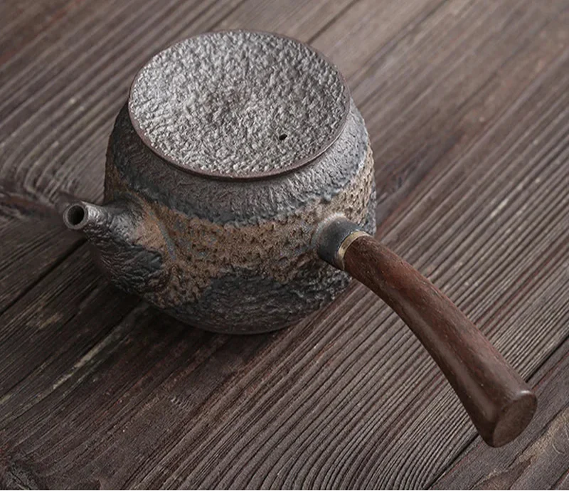 Théière Japonaise en Fer à Poignée - Image 2