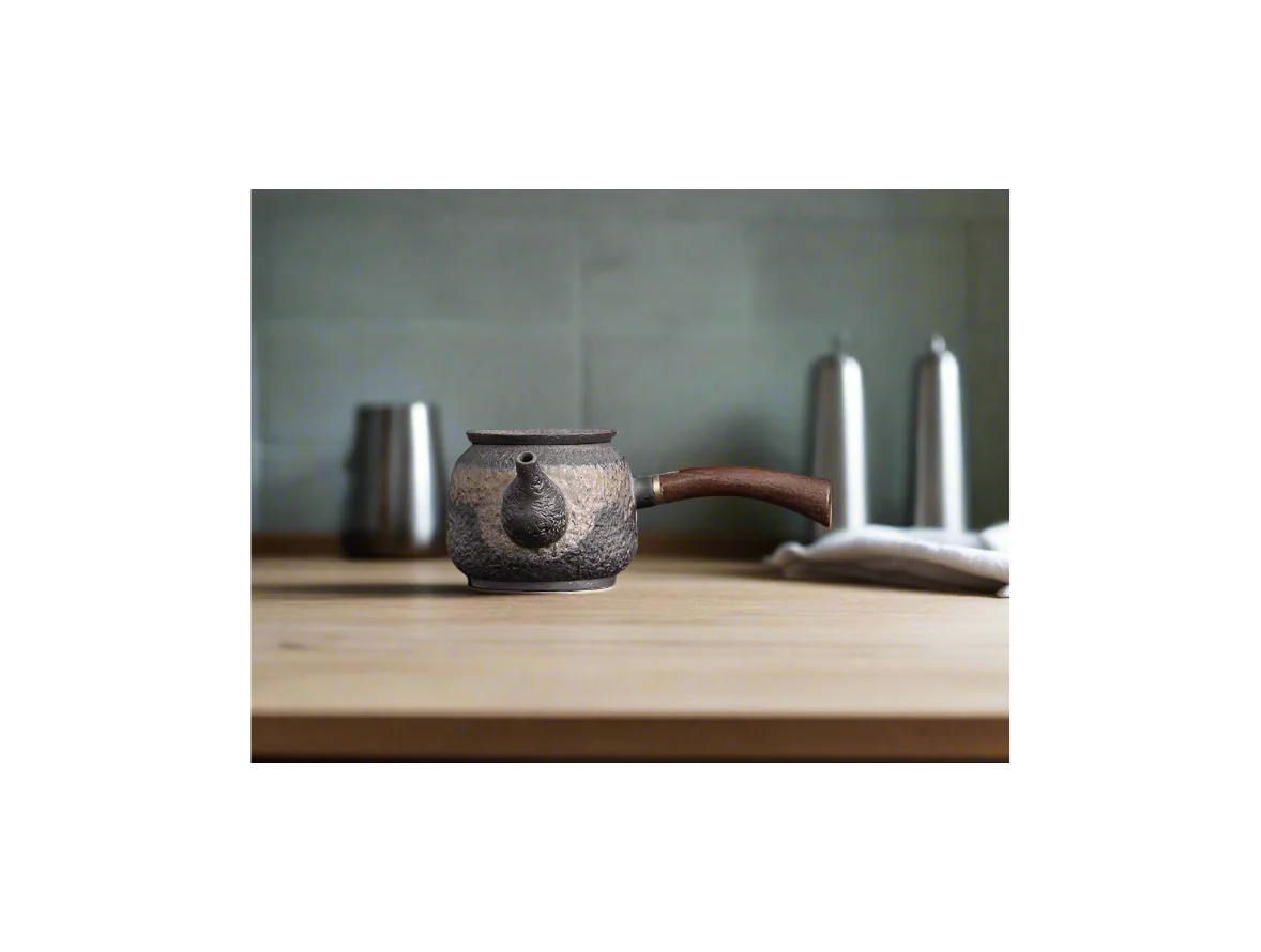 Théière Japonaise en Fer à Poignée - Image 6
