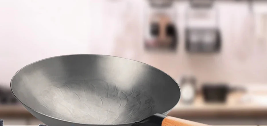 Wok Japonais Traditionnel en Fer Forgé - Image 3